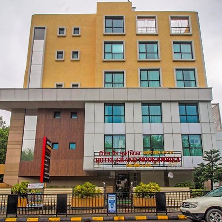 Grand Mookambika Hotel Navi Mumbai Exterior photo