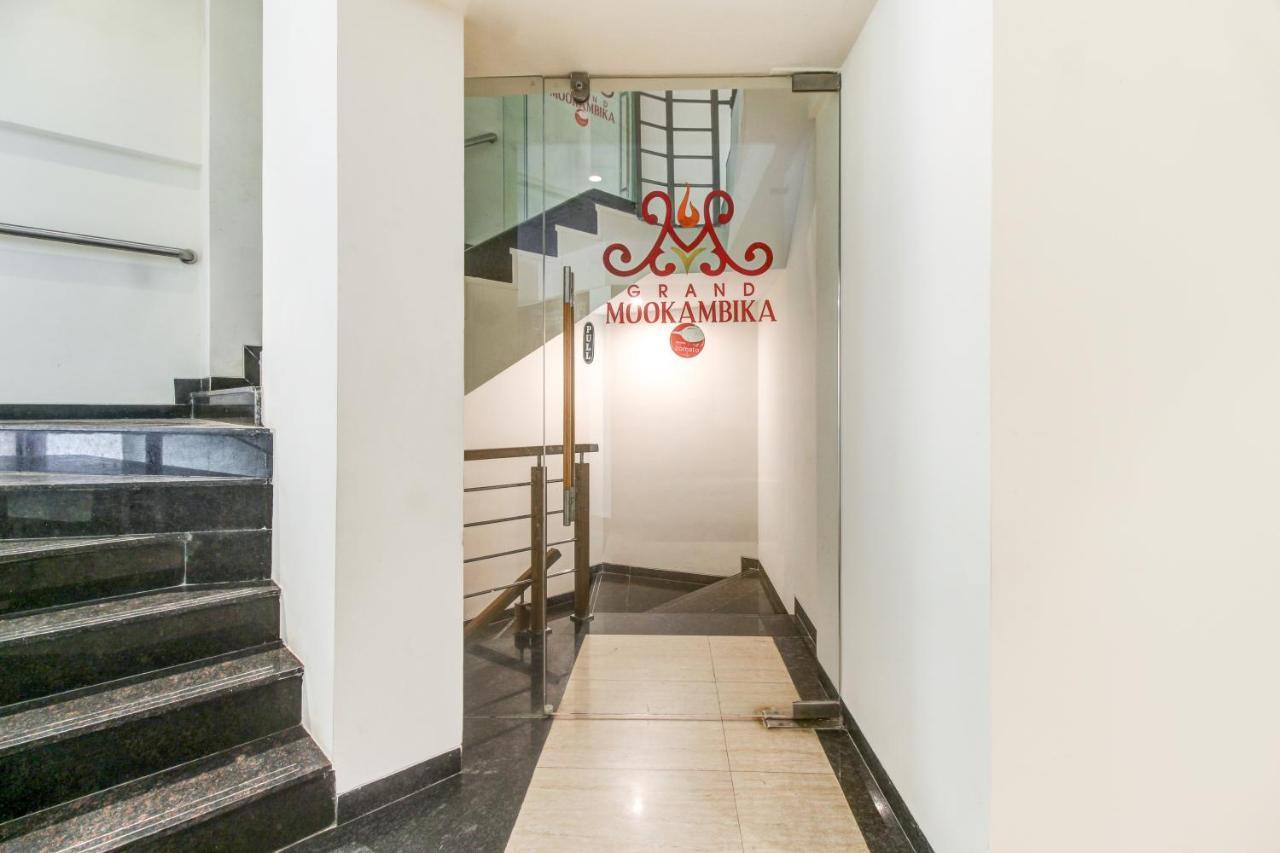 Grand Mookambika Hotel Navi Mumbai Exterior photo