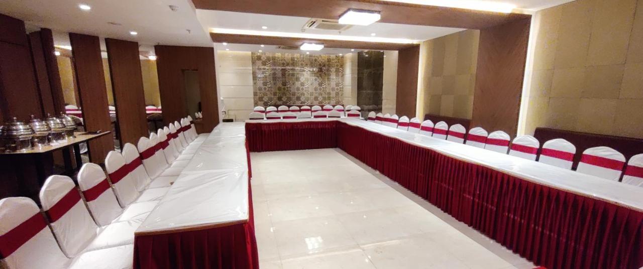 Grand Mookambika Hotel Navi Mumbai Exterior photo