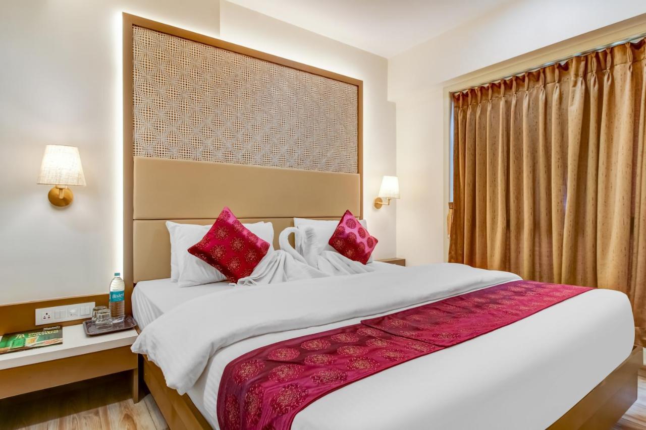 Grand Mookambika Hotel Navi Mumbai Exterior photo